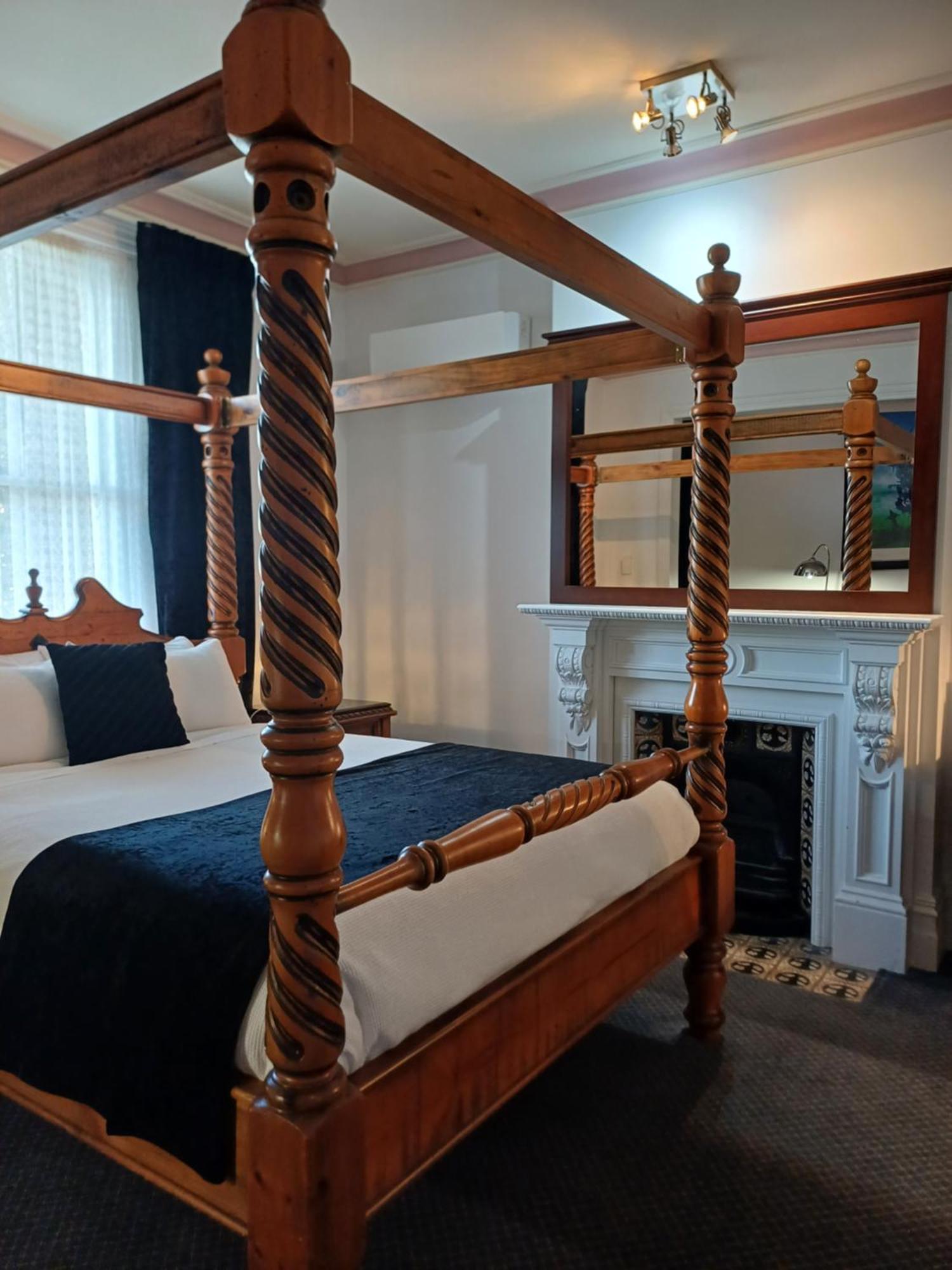 Art Hotel On York Λόντσεστον Εξωτερικό φωτογραφία
