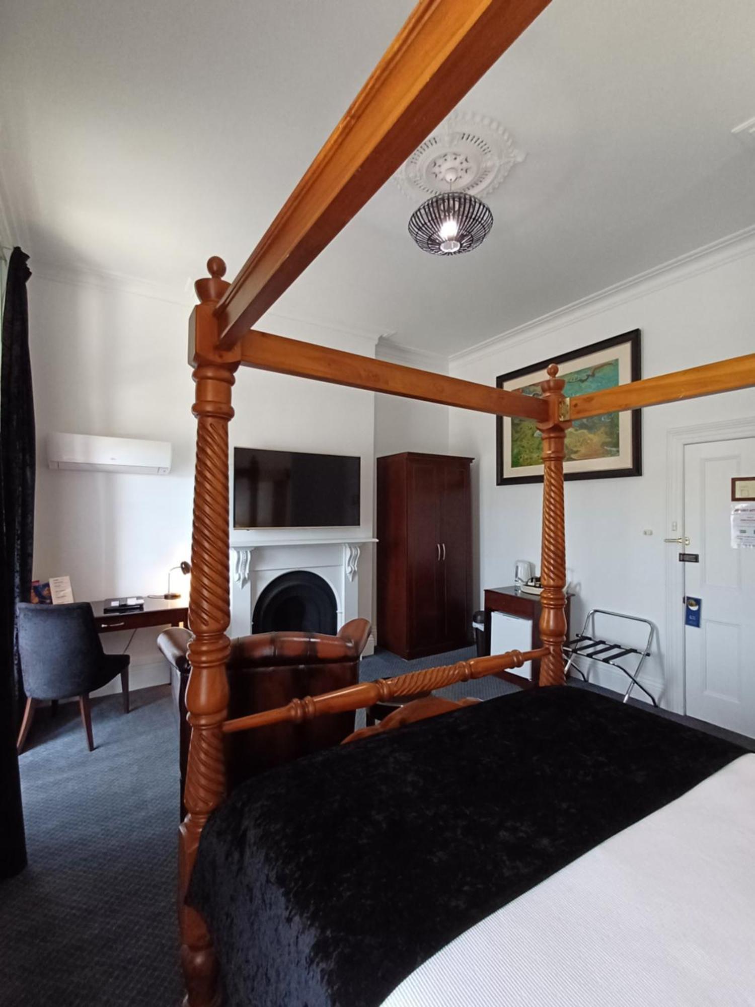 Art Hotel On York Λόντσεστον Εξωτερικό φωτογραφία