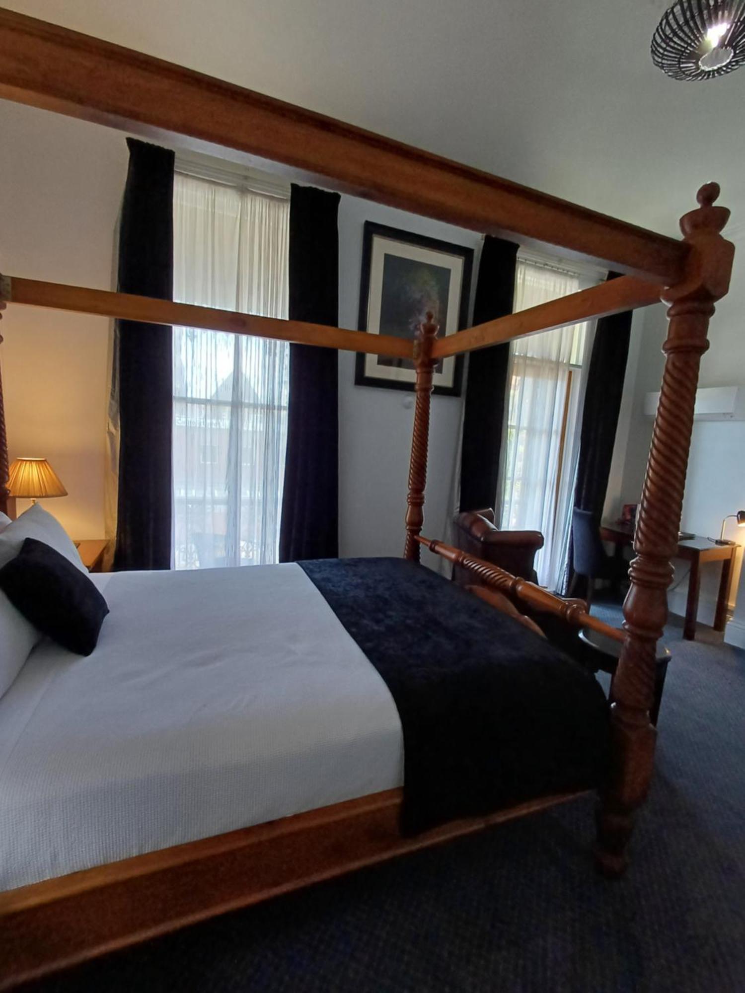 Art Hotel On York Λόντσεστον Εξωτερικό φωτογραφία