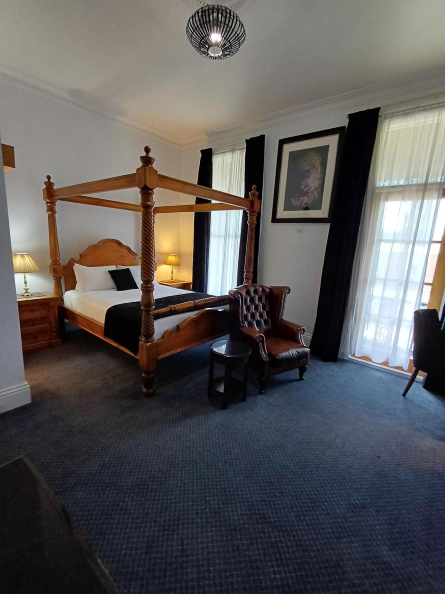 Art Hotel On York Λόντσεστον Εξωτερικό φωτογραφία