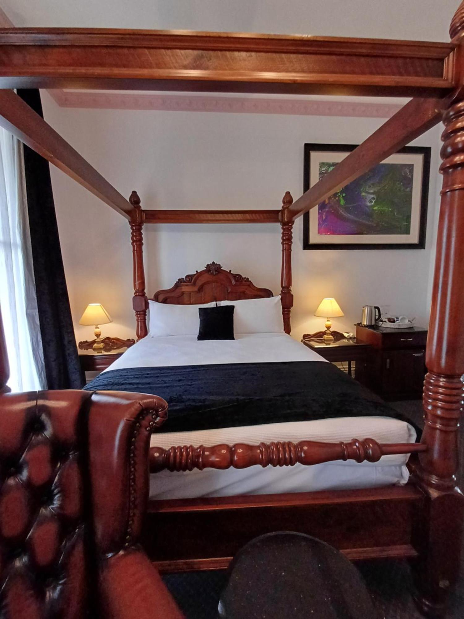 Art Hotel On York Λόντσεστον Εξωτερικό φωτογραφία