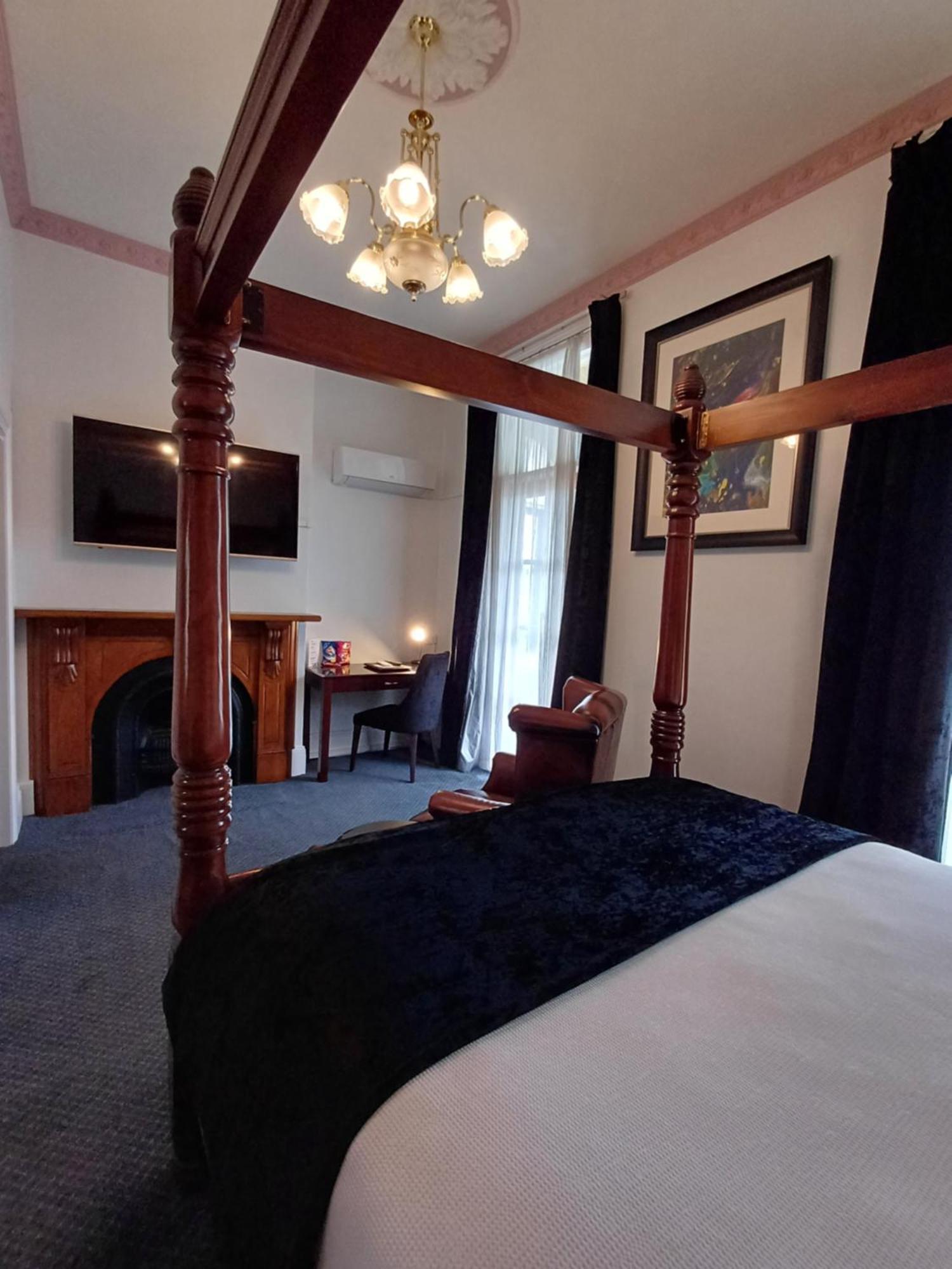 Art Hotel On York Λόντσεστον Εξωτερικό φωτογραφία