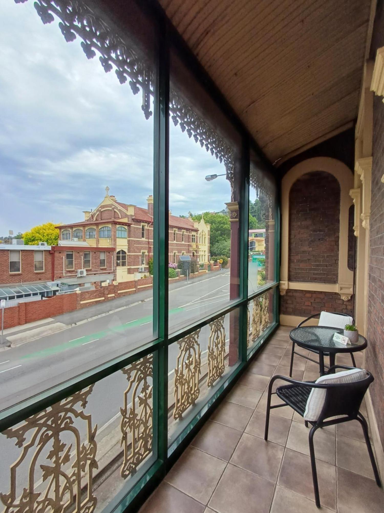 Art Hotel On York Λόντσεστον Εξωτερικό φωτογραφία