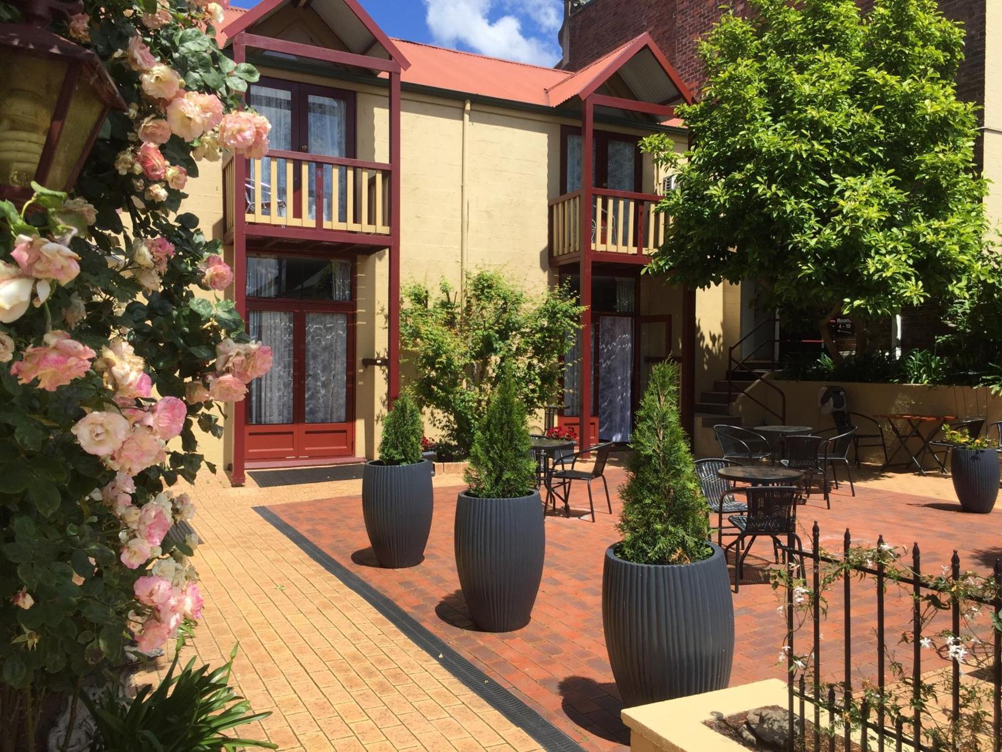 Art Hotel On York Λόντσεστον Εξωτερικό φωτογραφία